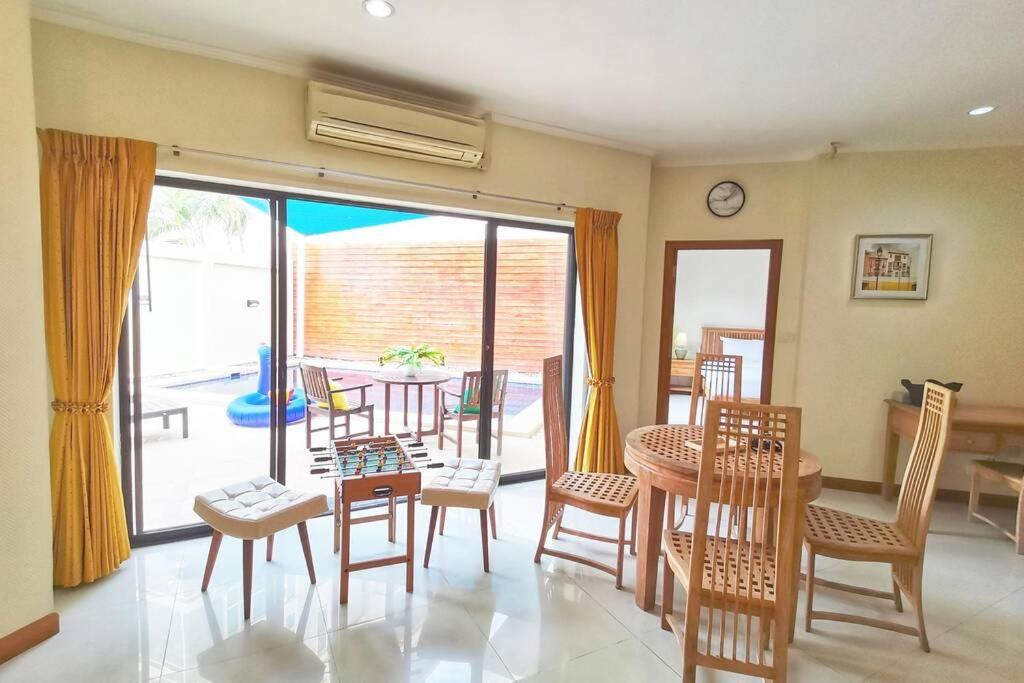 Anb Poolvilla 3Br Walk Private Beach In Pratamnak Pattaya Exterior foto