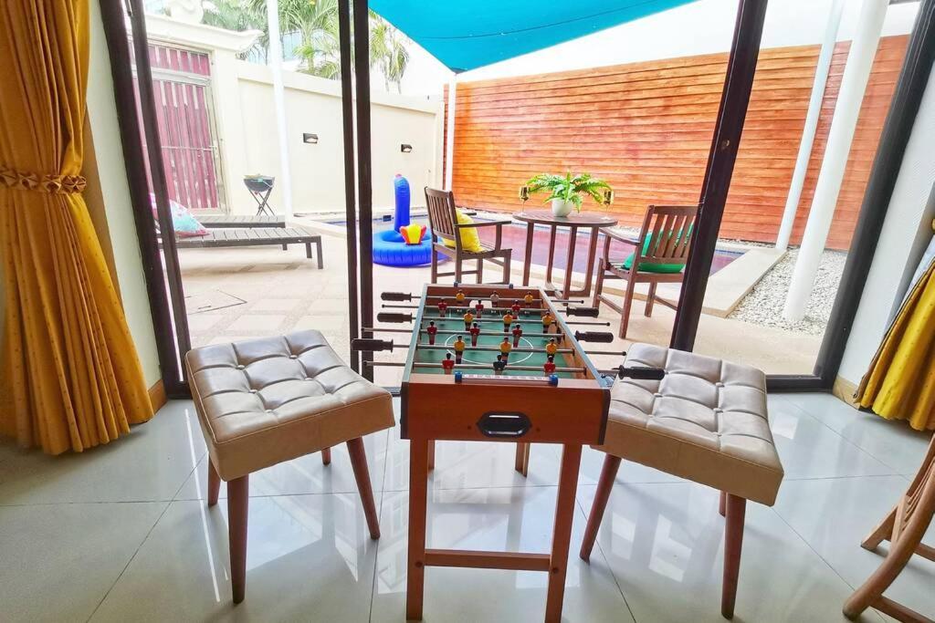 Anb Poolvilla 3Br Walk Private Beach In Pratamnak Pattaya Exterior foto